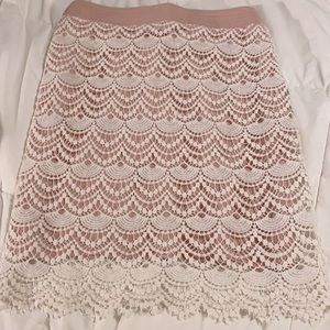 Lace pencil skirt